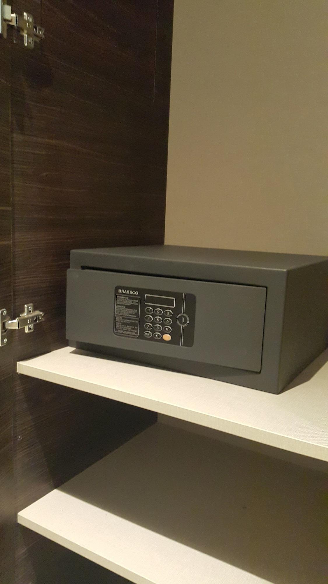 M Hotel Makkah By Millennium Μέκκα Εξωτερικό φωτογραφία A safe