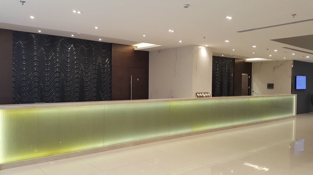 M Hotel Makkah By Millennium Μέκκα Εξωτερικό φωτογραφία Reception desk