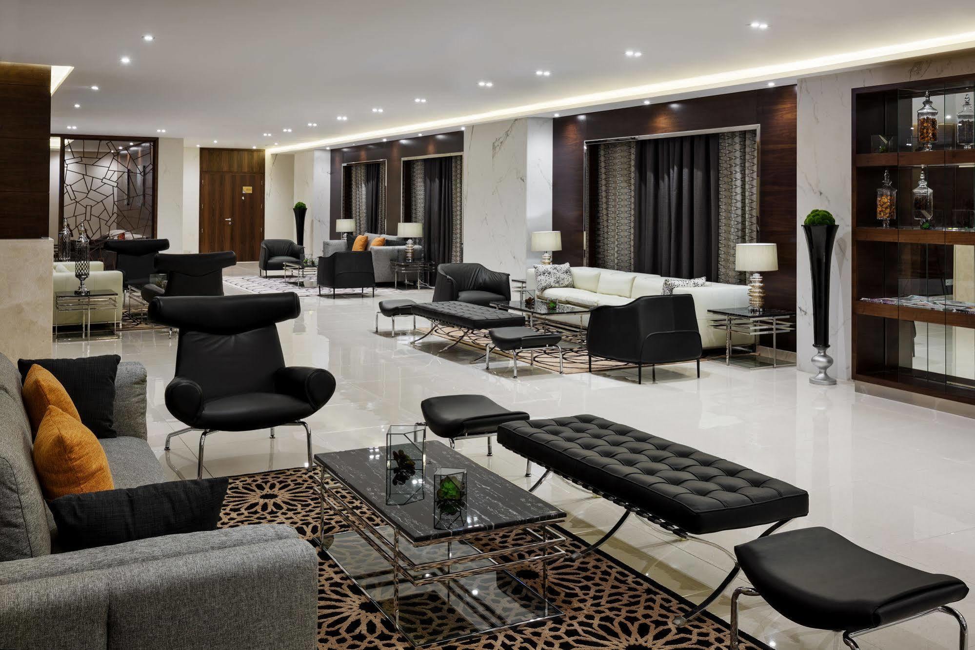 M Hotel Makkah By Millennium Μέκκα Εξωτερικό φωτογραφία The hotel lobby