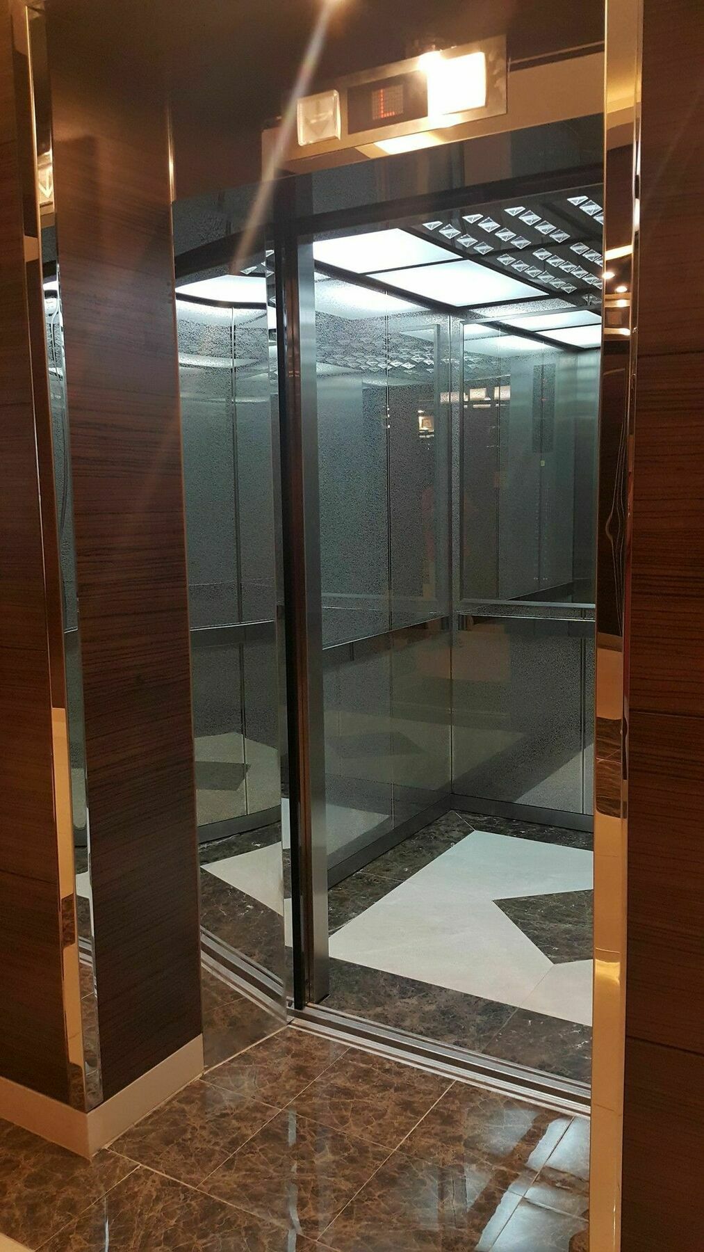M Hotel Makkah By Millennium Μέκκα Εξωτερικό φωτογραφία A lift cabin